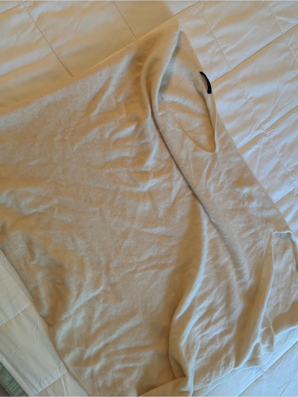 Quince Cashmere Nursing Cover in Cream - Picture 2 of 5